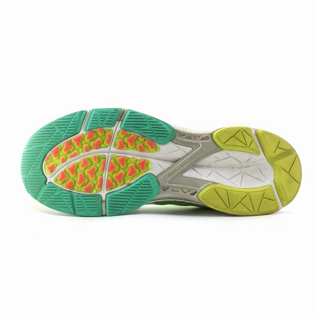 ASICS GEL-DS TRAINER 20 sporty Asics footwear images