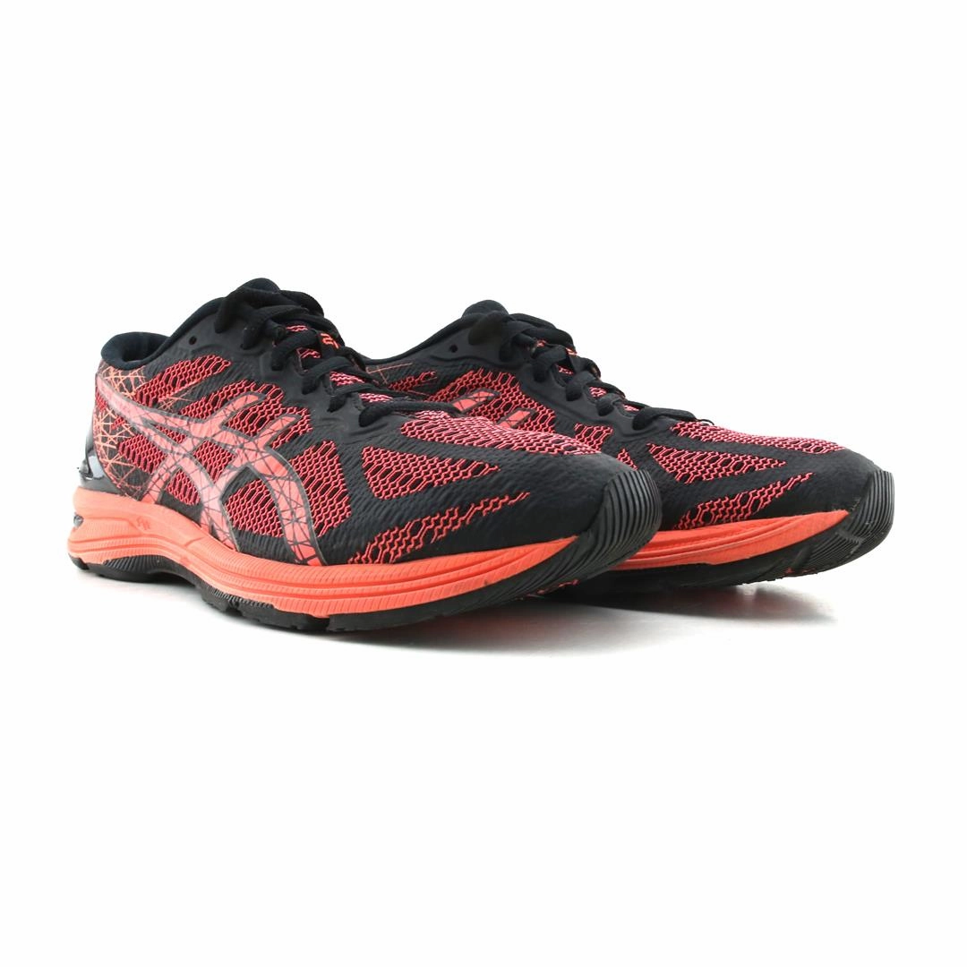 ASICS GEL-DS TRAINER 21 sporty Asics footwear images