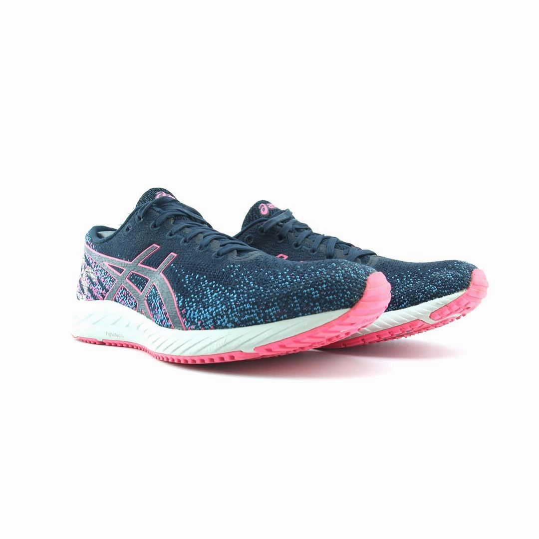 ASICS GEL-DS TRAINER 26 performance running shoe photos