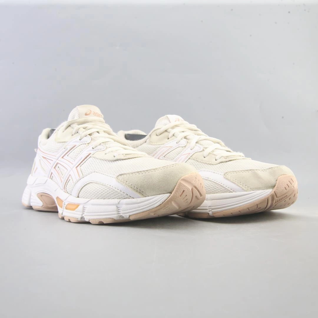 ASICS GEL-JOG MC sporty Asics footwear images
