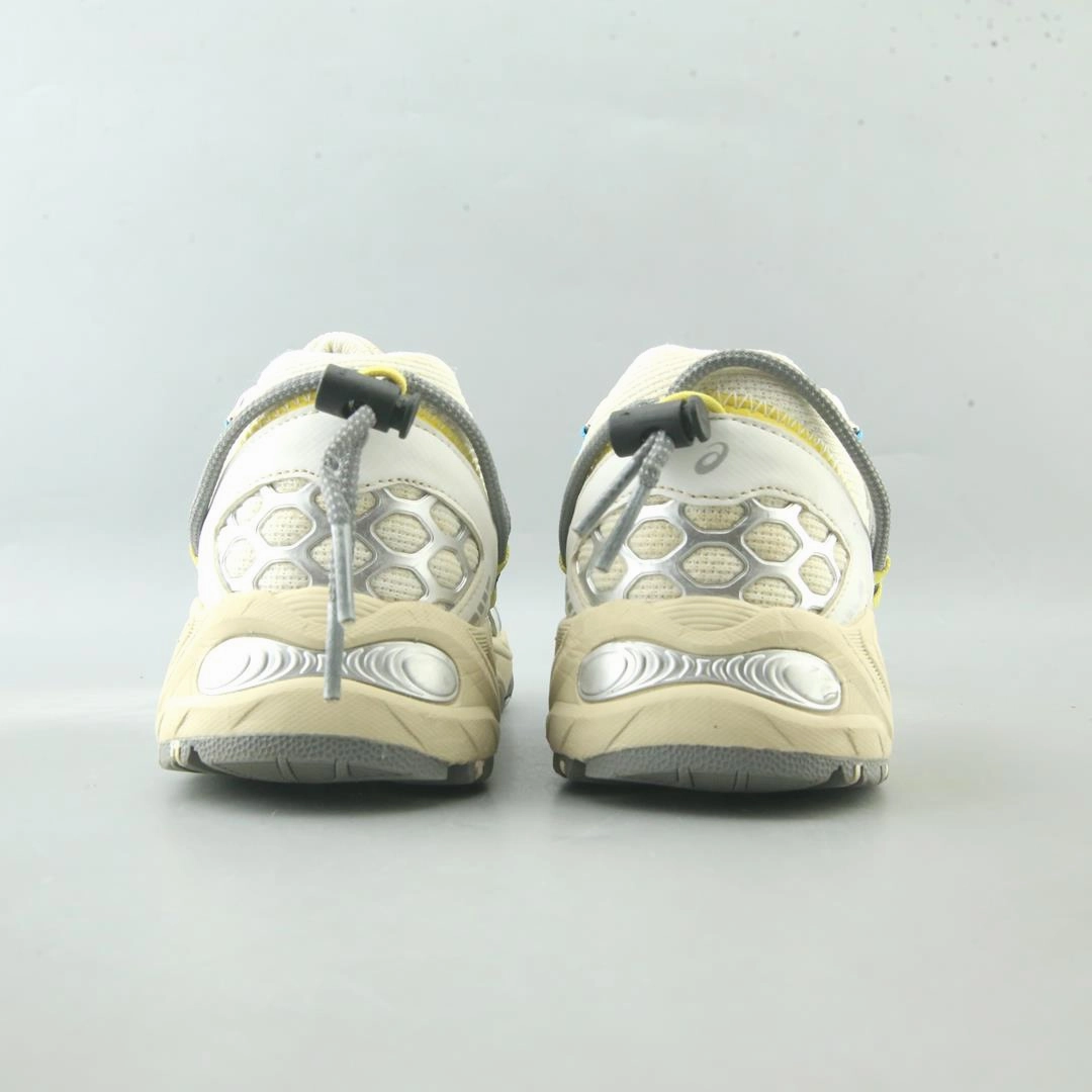 ASICS GEL-KAHANA TR V2 lightweight athletic shoe visuals
