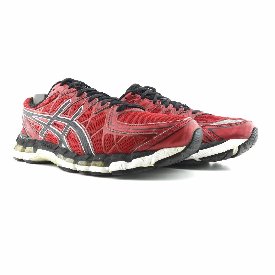 ASICS GEL-KAYANO 20 lightweight athletic shoe visuals