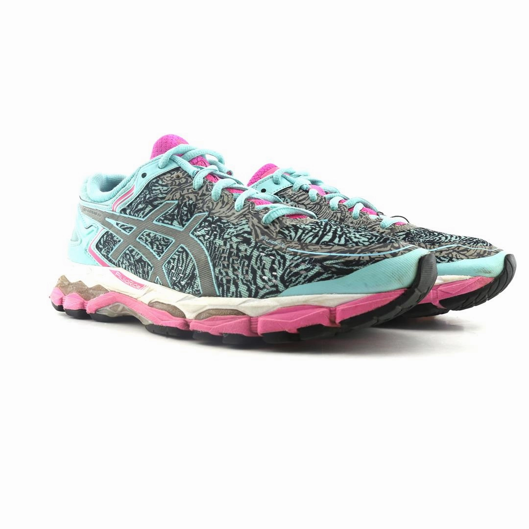 ASICS GEL-KAYANO 22 lightweight athletic shoe visuals