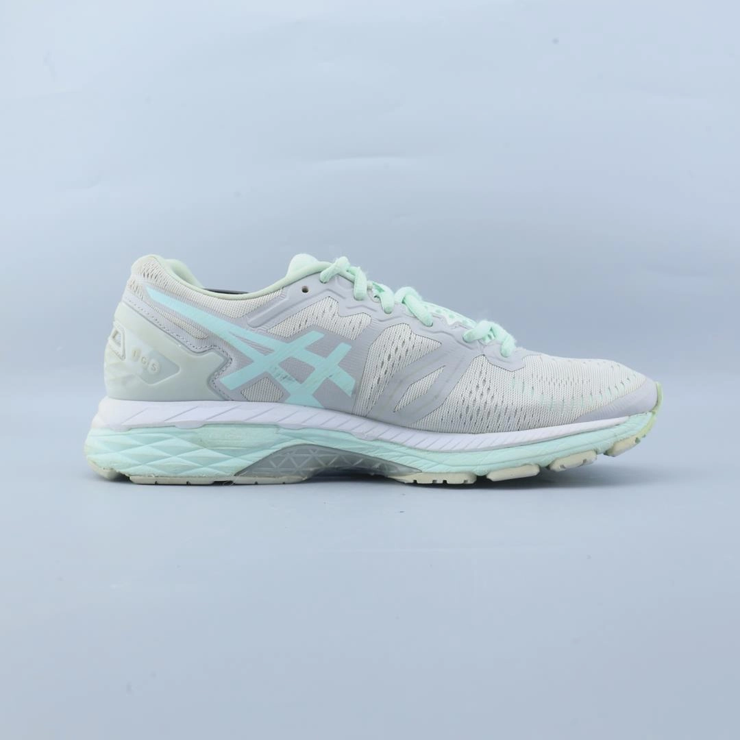ASICS GEL-KAYANO 23 performance running shoe photos
