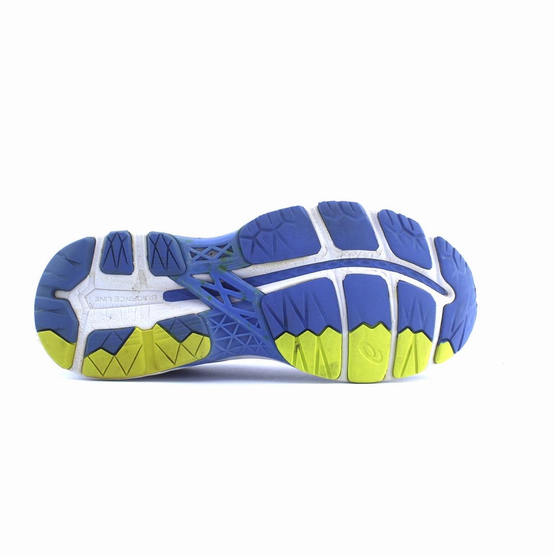 ASICS GEL-KAYANO 24 lightweight athletic shoe visuals