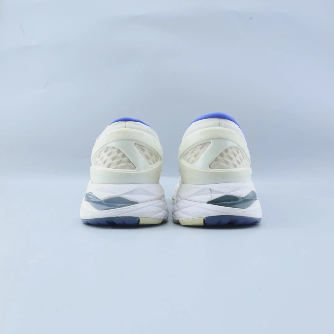 ASICS GEL KAYANO 24 performance running shoe photos