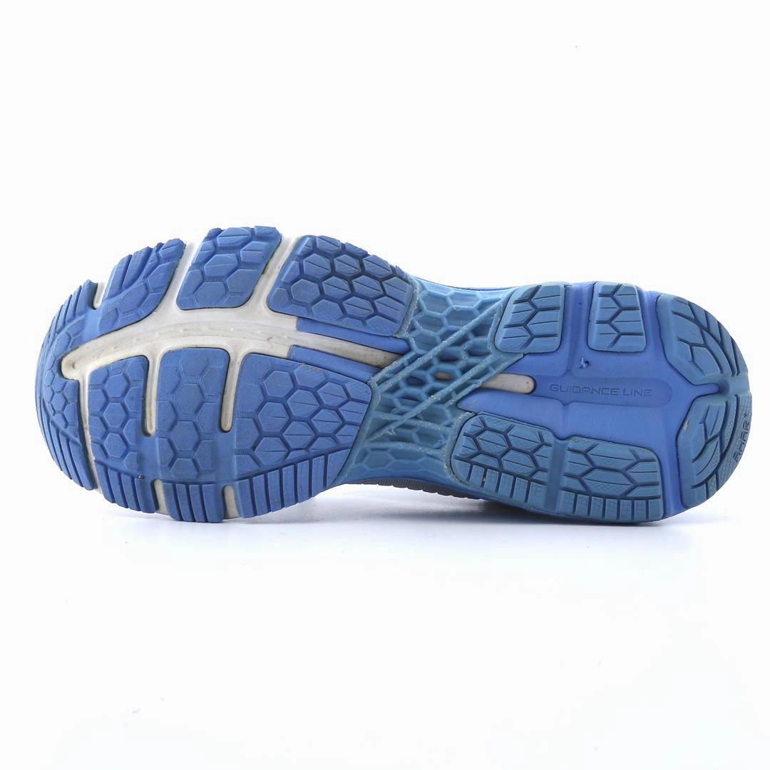 ASICS GEL-KAYANO 25 lightweight athletic shoe visuals