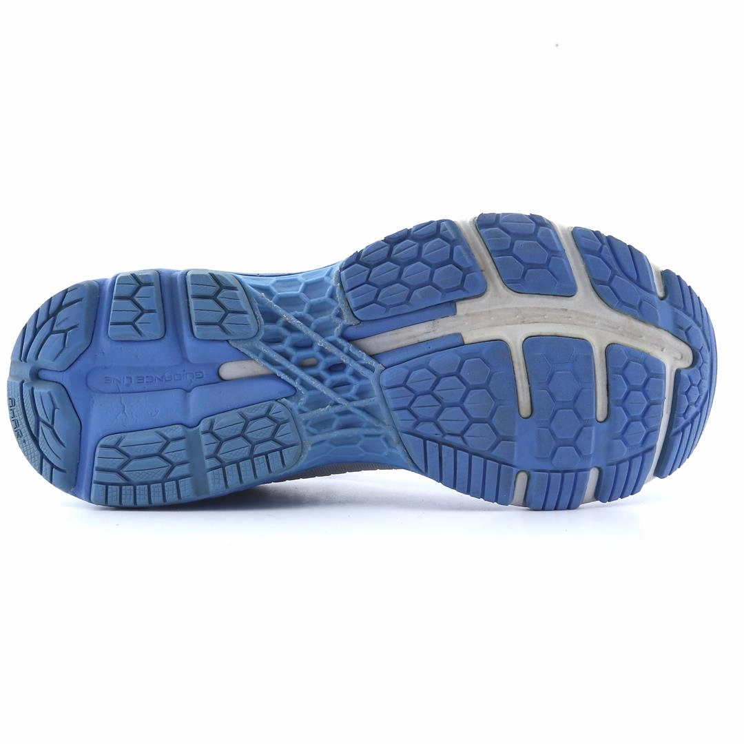 ASICS GEL-KAYANO 25 lightweight athletic shoe visuals