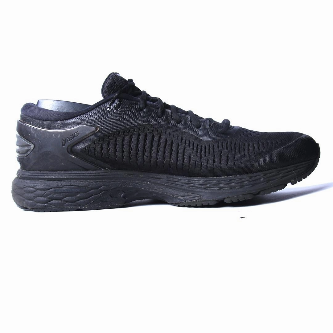 ASICS GEL-KAYANO 25 lightweight athletic shoe visuals