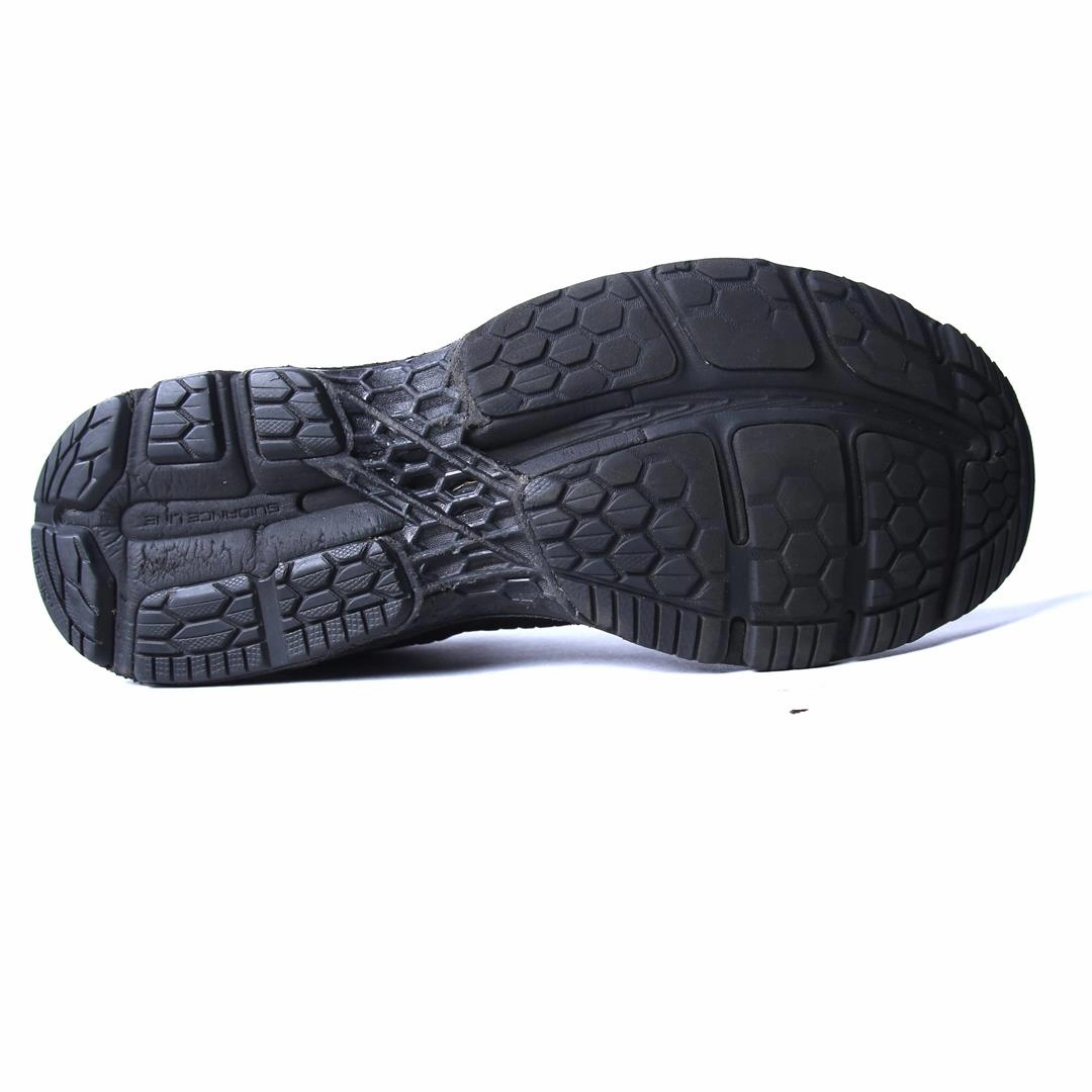 ASICS GEL-KAYANO 25 lightweight athletic shoe visuals
