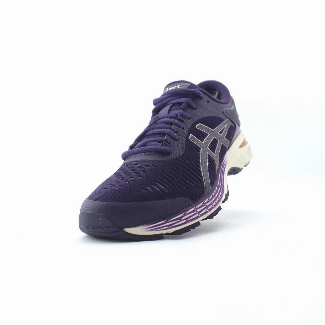 ASICS GEL-KAYANO 25 sporty Asics footwear images