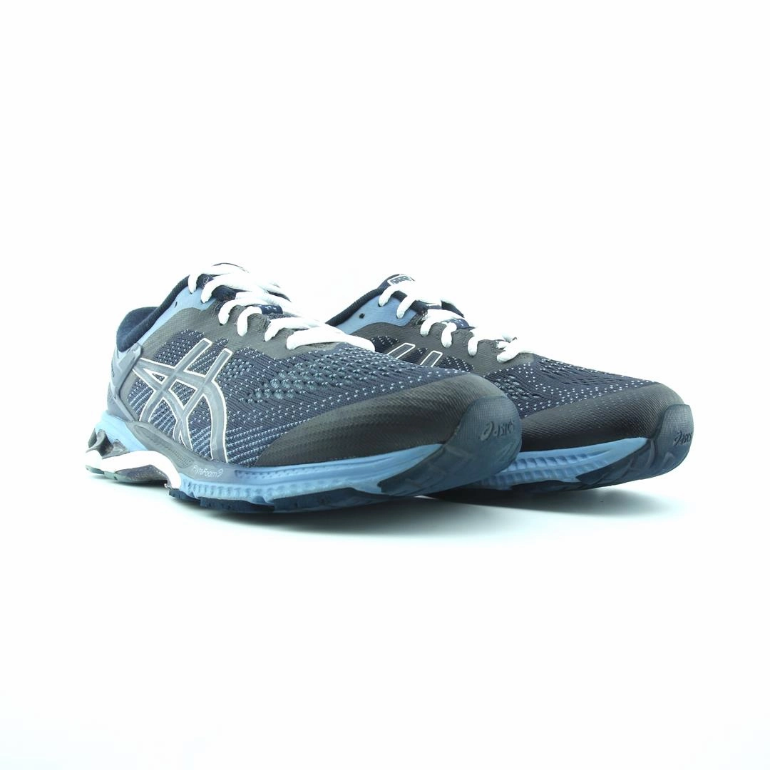ASICS GEL-KAYANO 26 performance running shoe photos