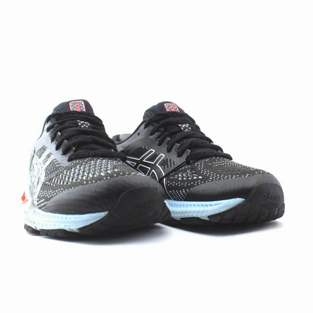 ASICS GEL-KAYANO 26 sporty Asics footwear images