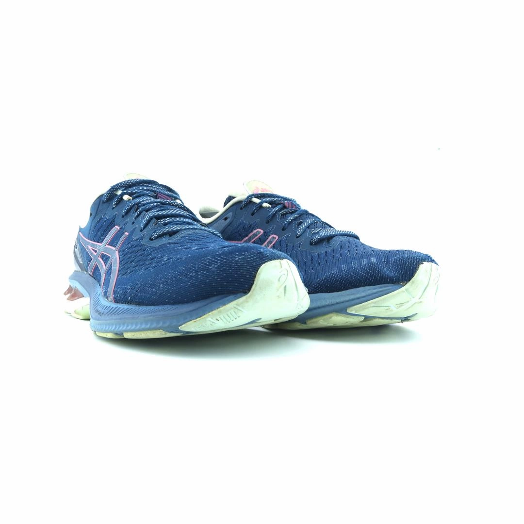ASICS GEL KAYANO 27 lightweight athletic shoe visuals