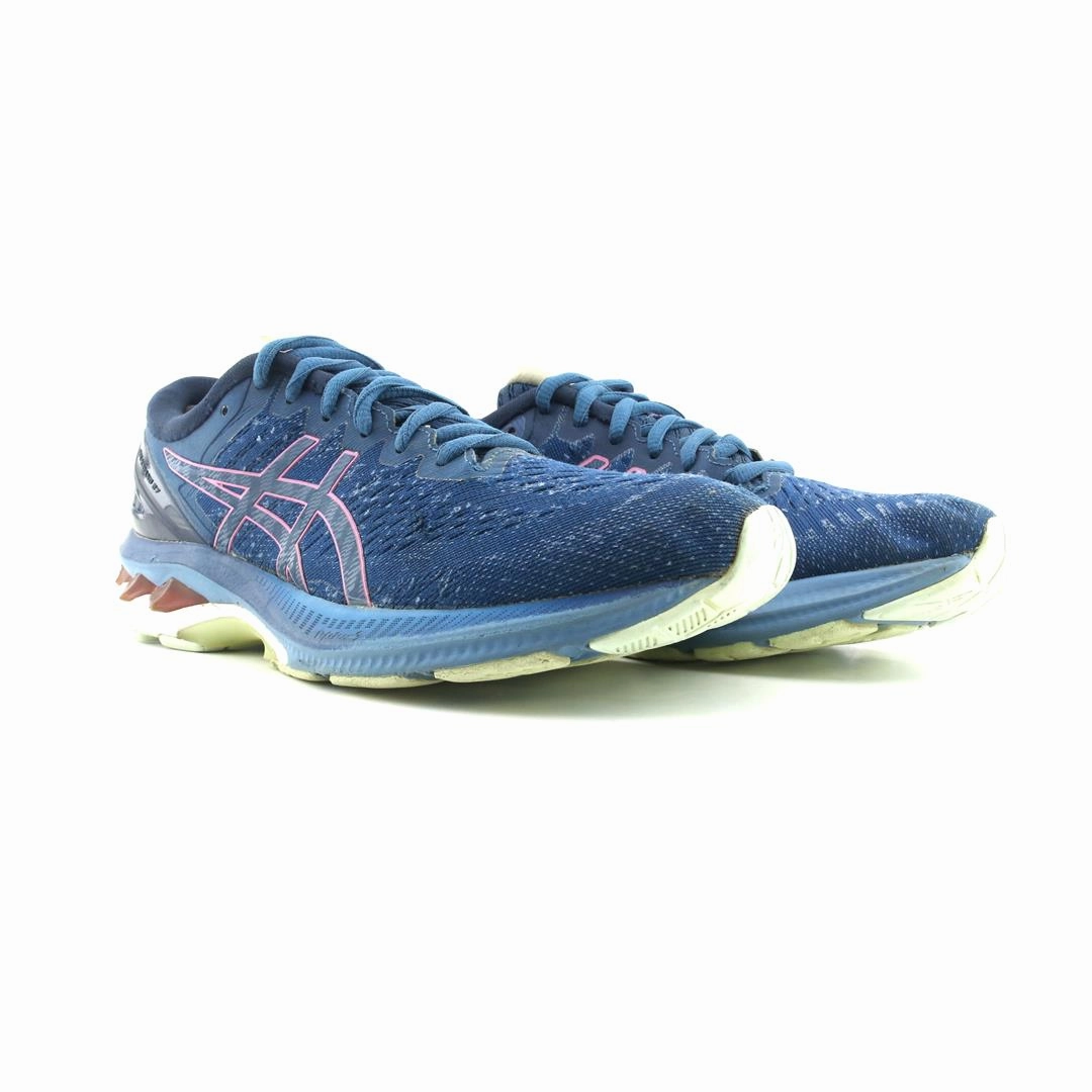 ASICS GEL KAYANO 27 lightweight athletic shoe visuals