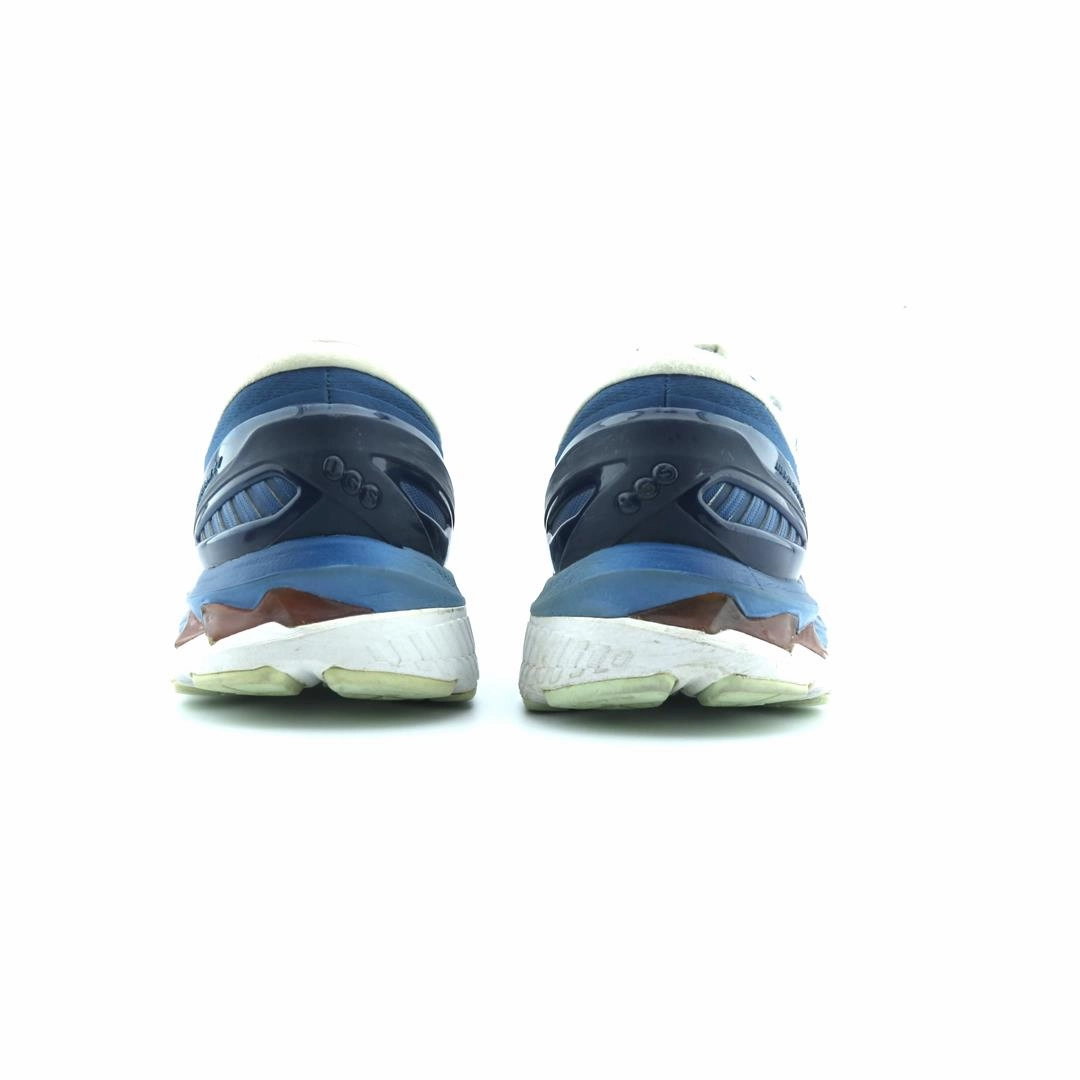 ASICS GEL KAYANO 27 lightweight athletic shoe visuals