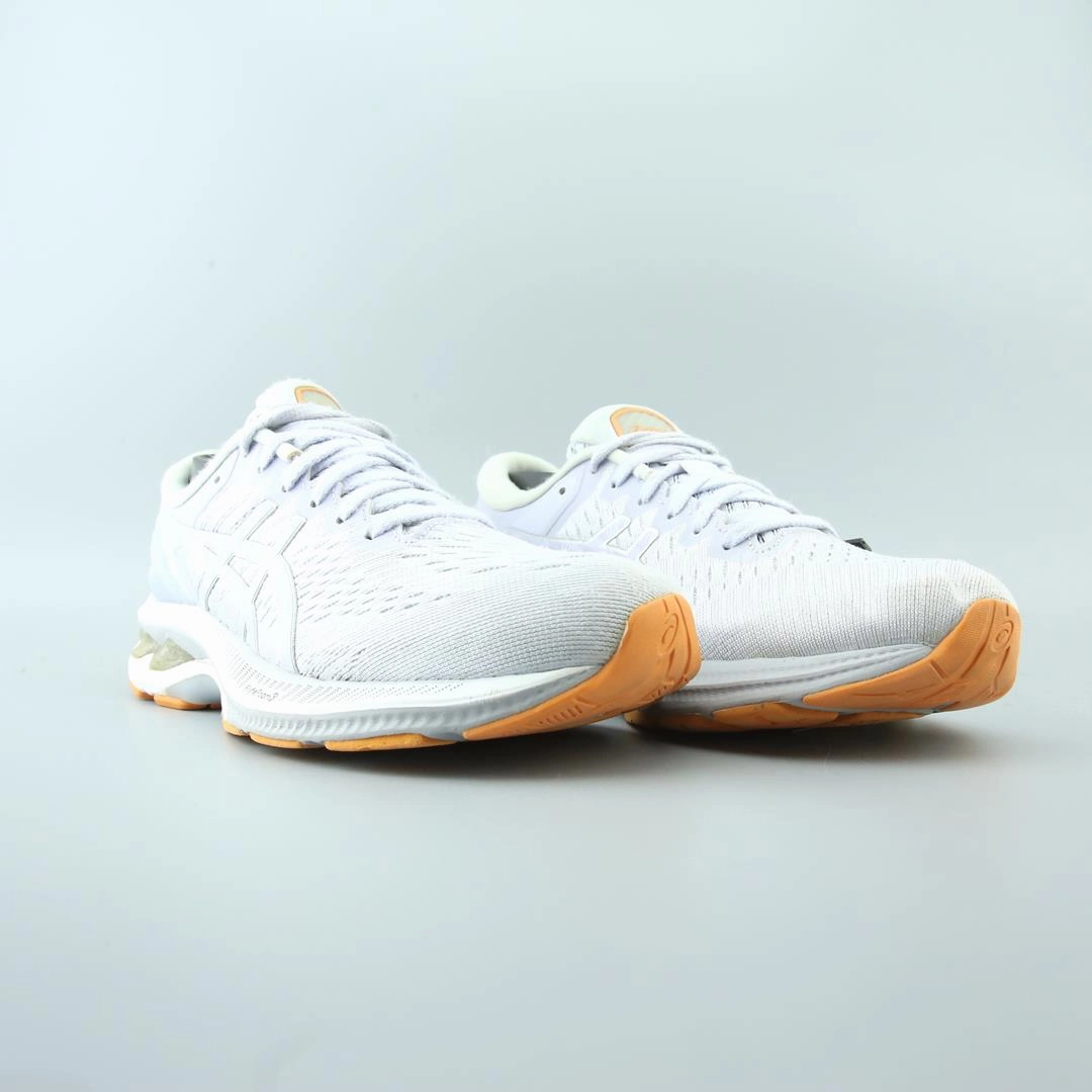ASICS GEL KAYANO 27 performance running shoe photos