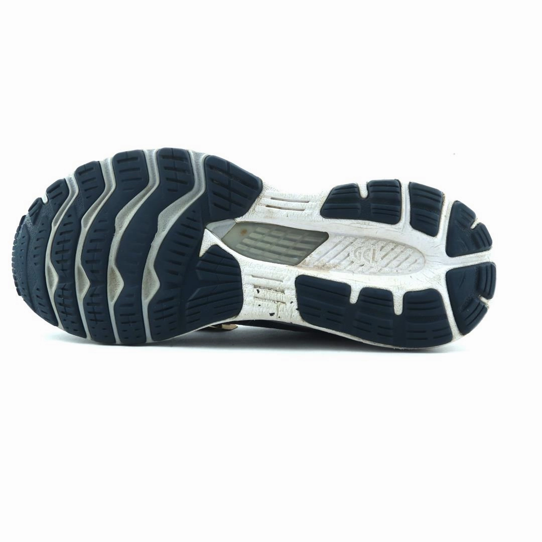 ASICS GEL KAYANO 28 lightweight athletic shoe visuals