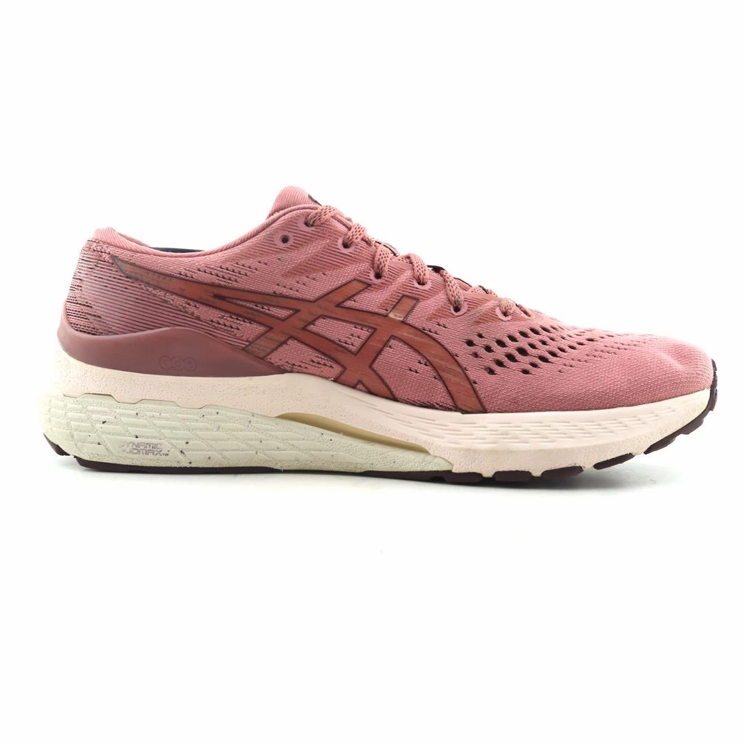 ASICS GEL-KAYANO 28 lightweight athletic shoe visuals