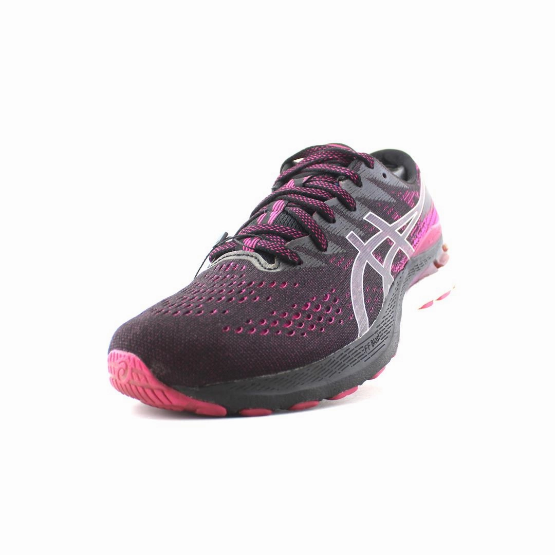 ASICS GEL-KAYANO 28 lightweight athletic shoe visuals