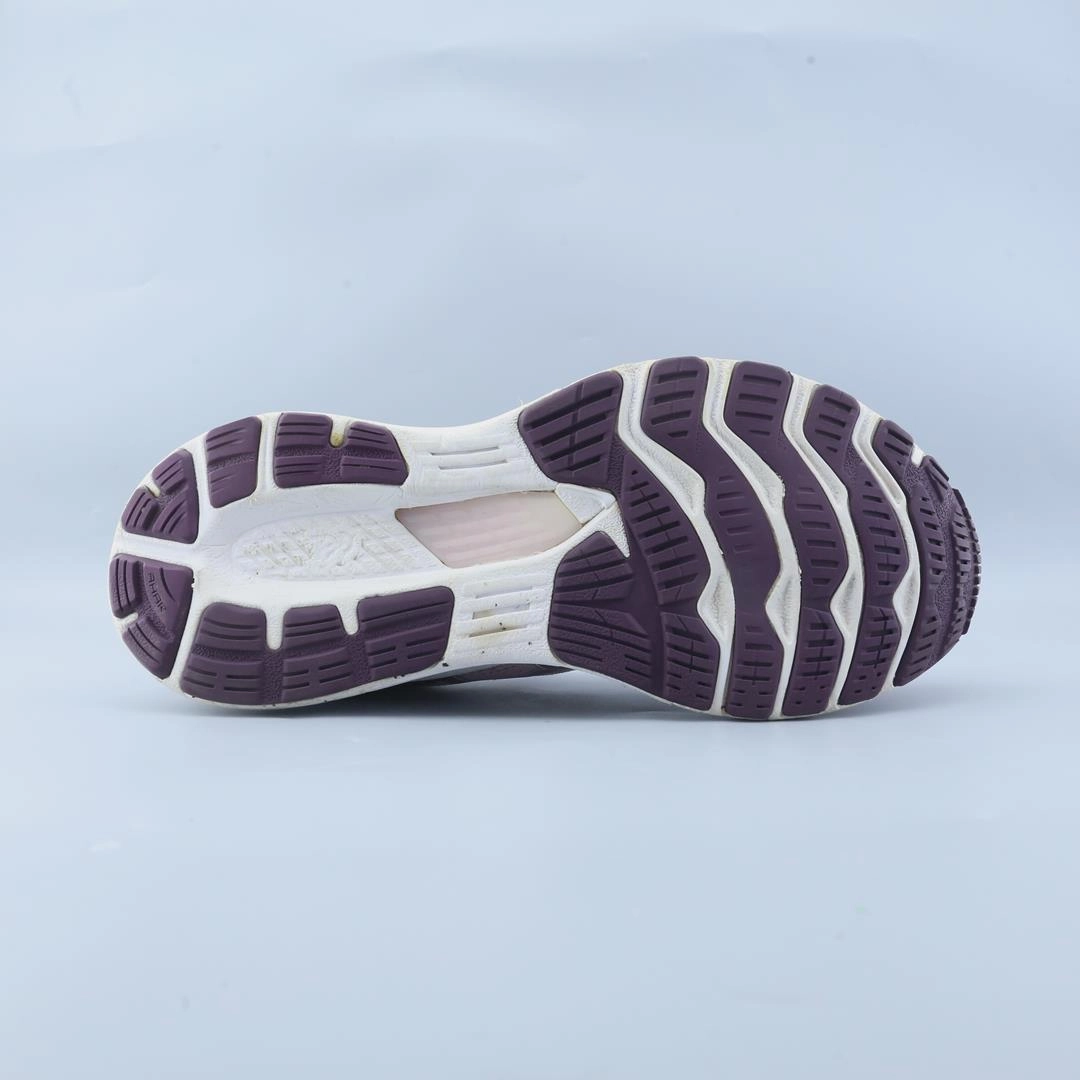 ASICS GEL KAYANO 28 performance running shoe photos