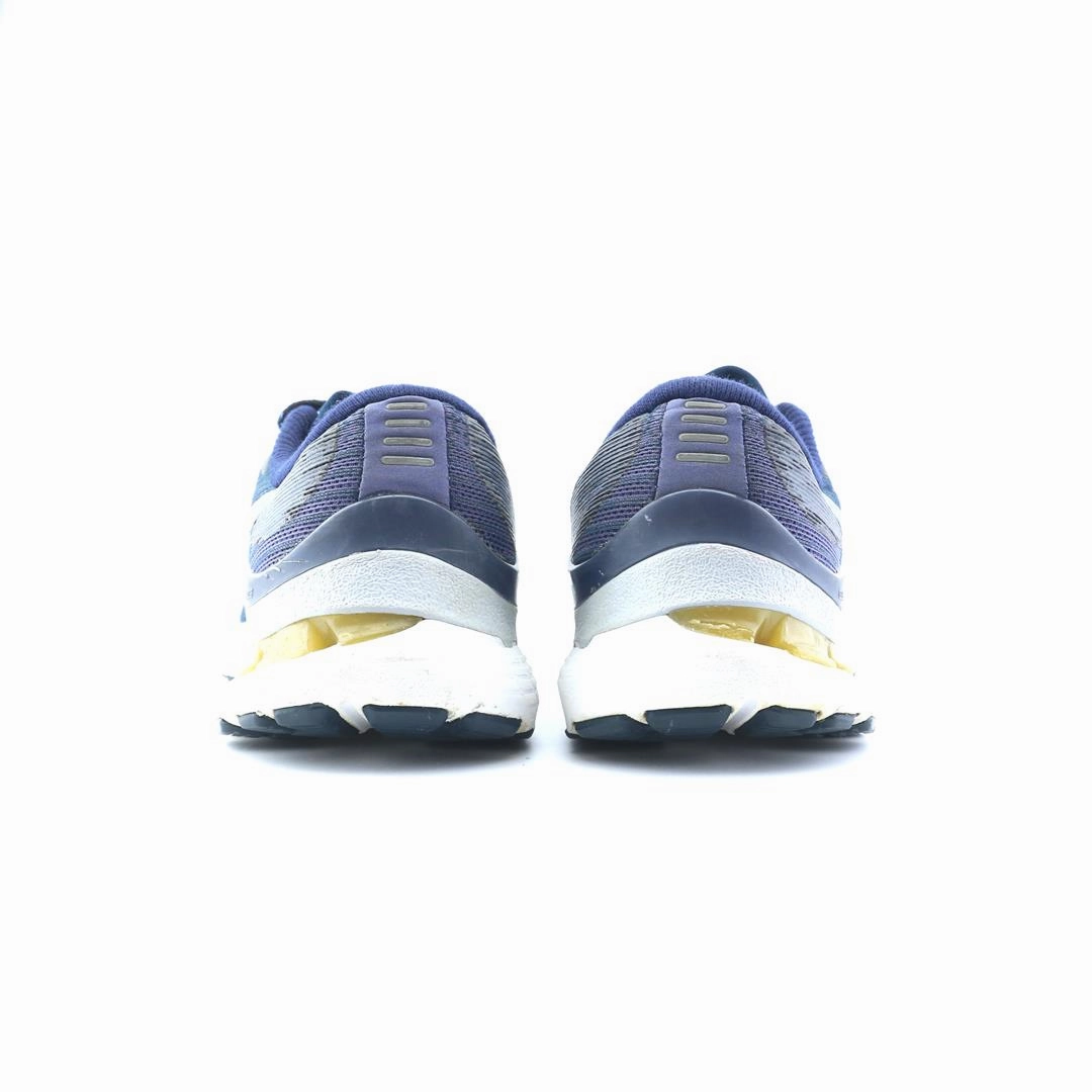 ASICS GEL-KAYANO 28 performance running shoe photos