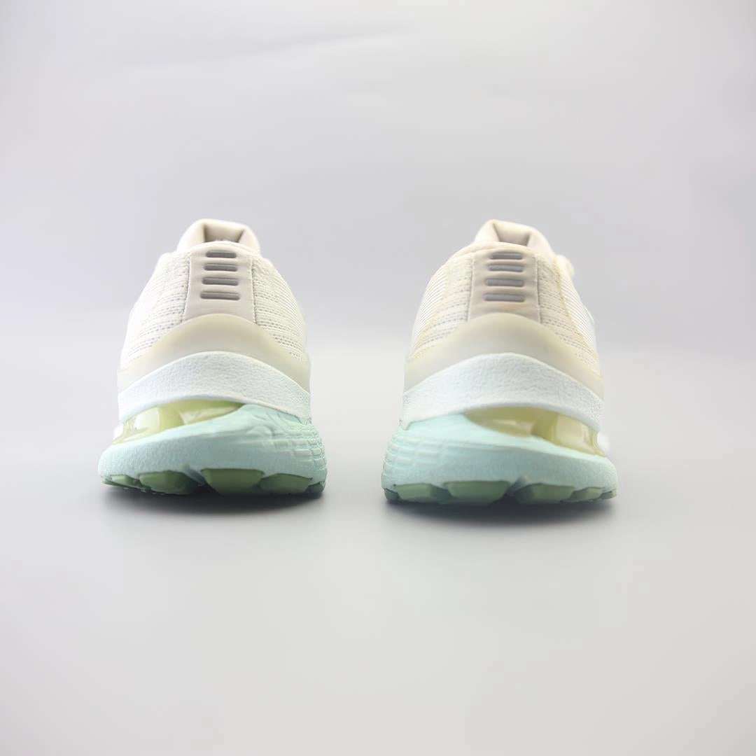ASICS GEL-KAYANO 28 performance running shoe photos