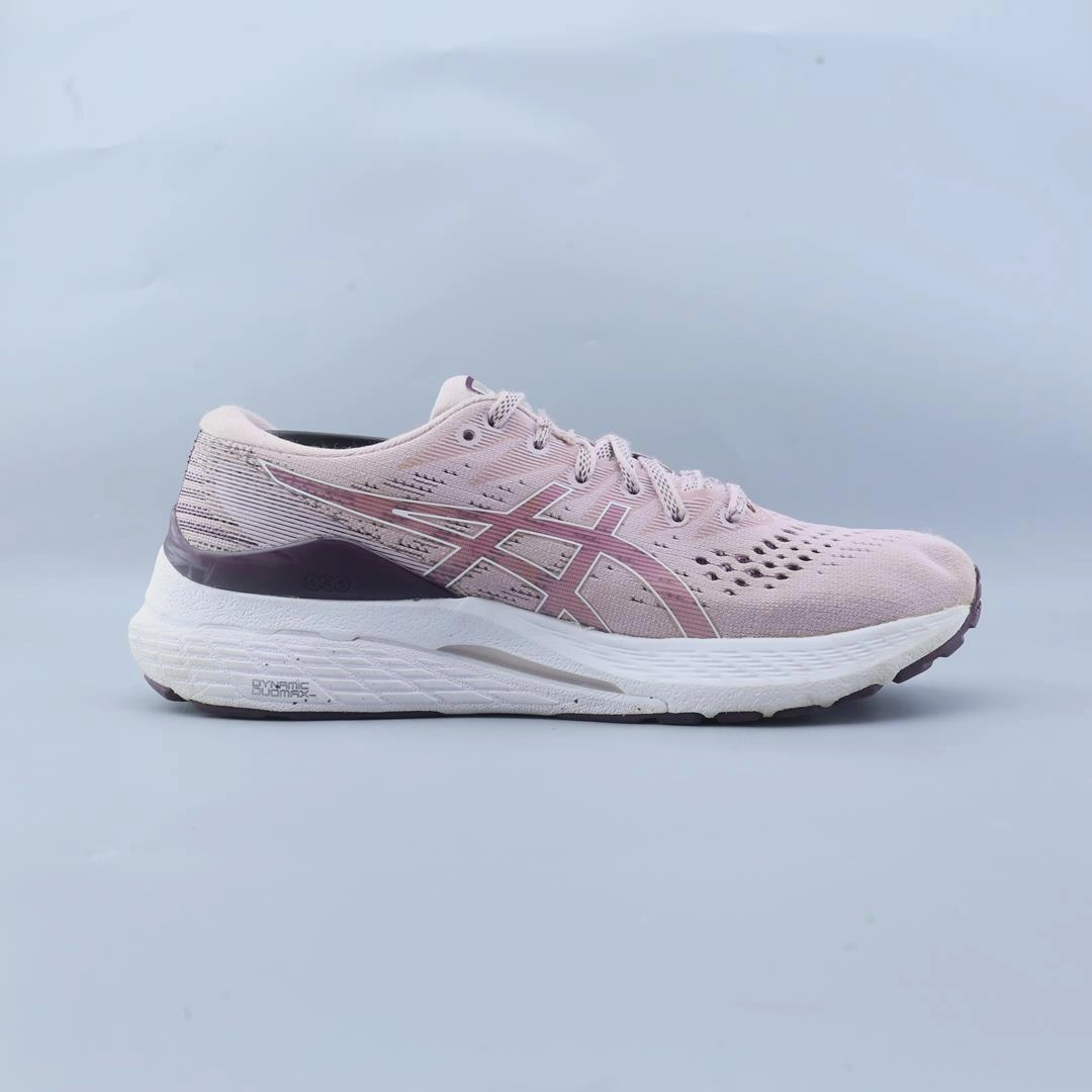 ASICS GEL KAYANO 28 performance running shoe photos