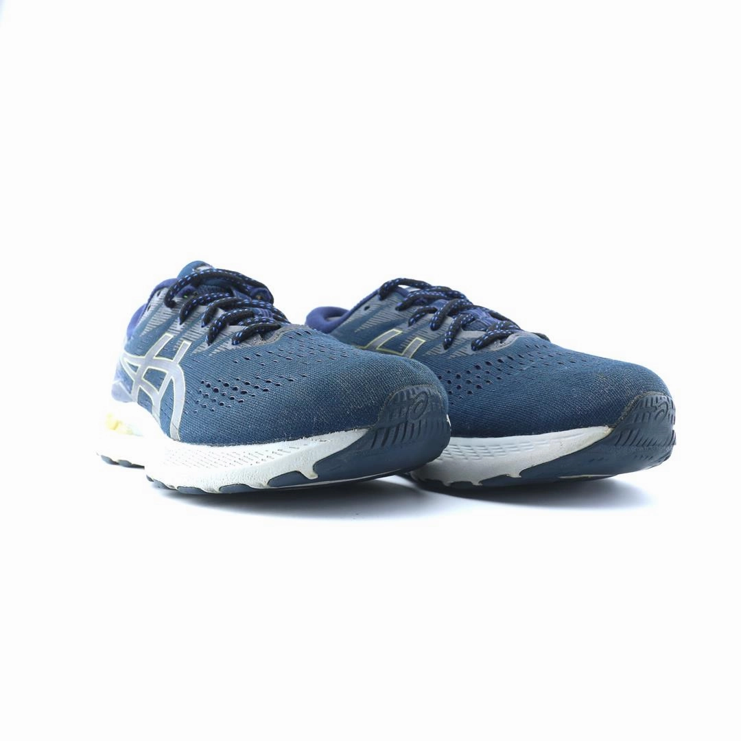 ASICS GEL-KAYANO 28 performance running shoe photos