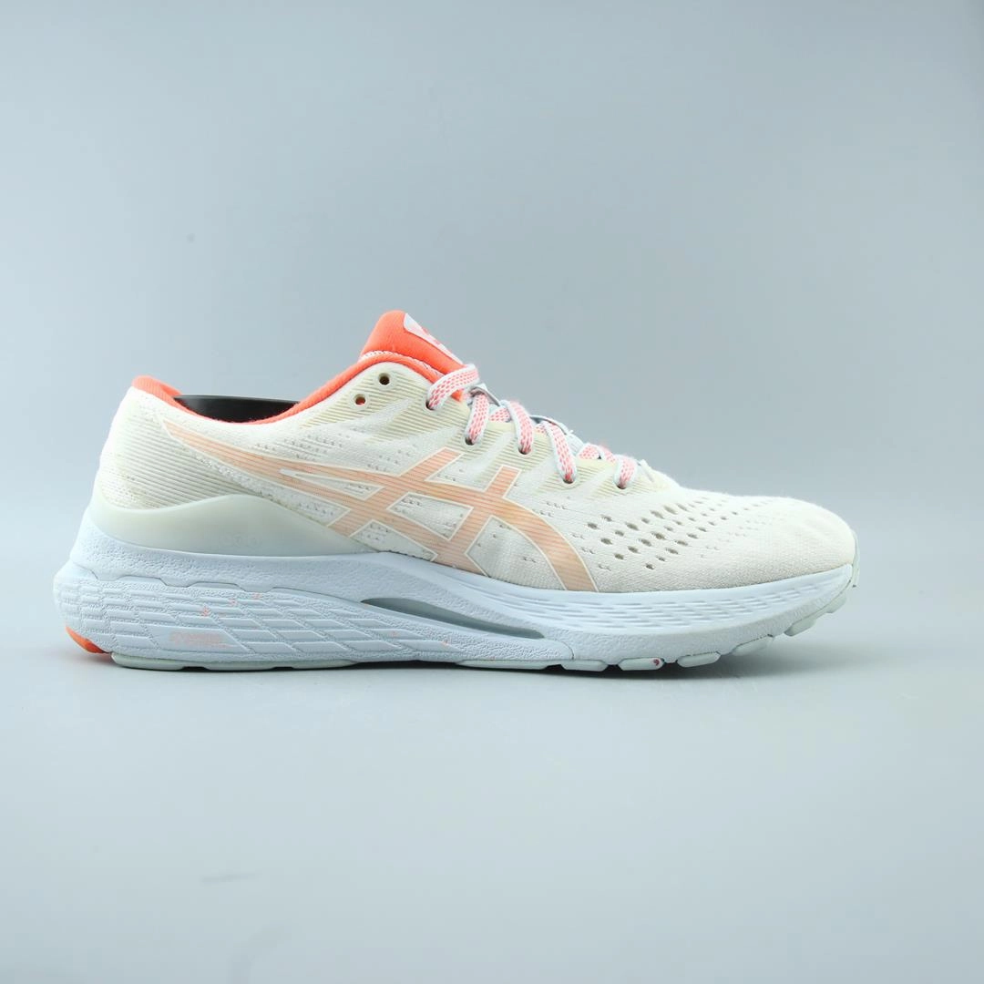 ASICS GEL KAYANO 28 performance running shoe photos