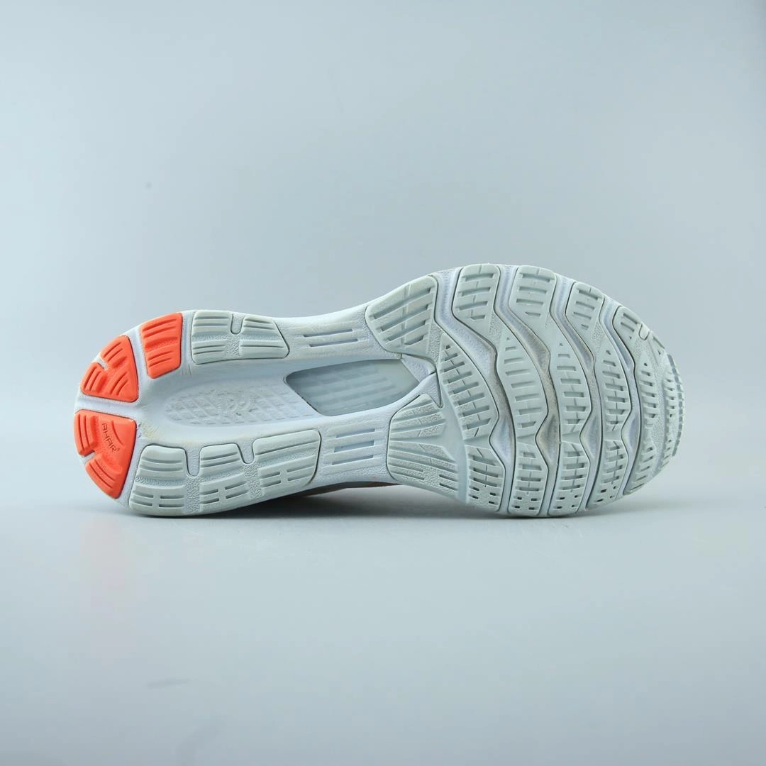 ASICS GEL KAYANO 28 performance running shoe photos