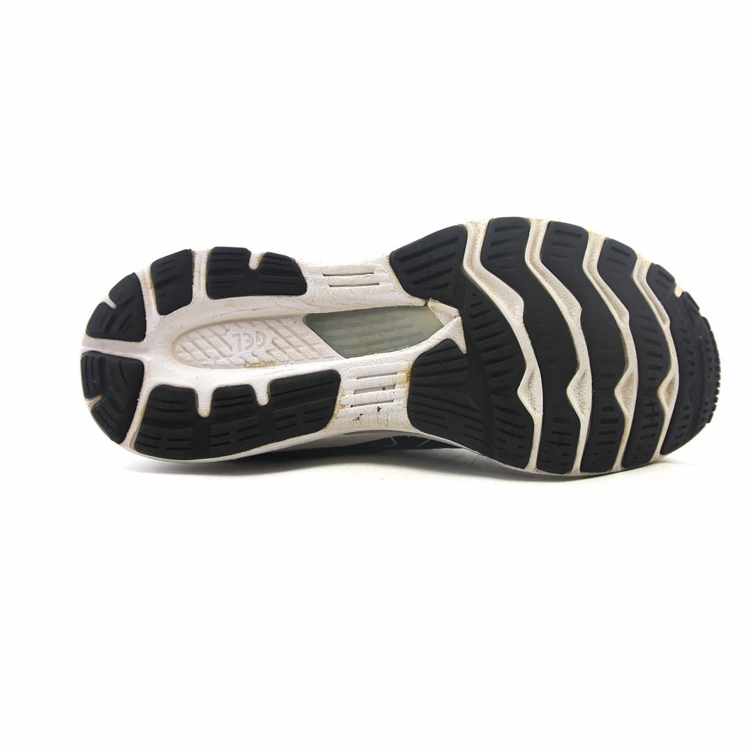 ASICS GEL-KAYANO 28 performance running shoe photos
