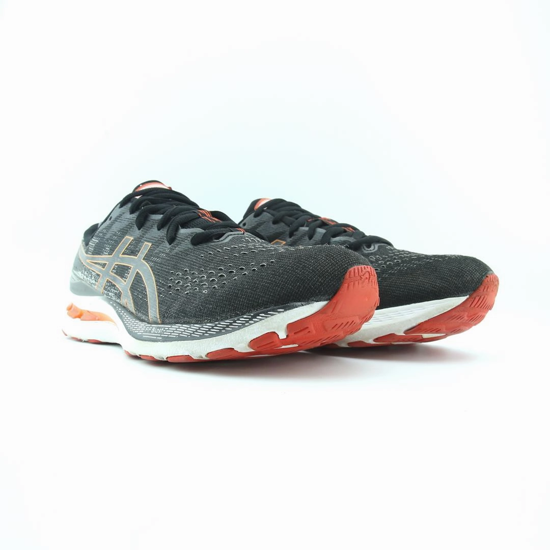 ASICS GEL-KAYANO 28 performance running shoe photos