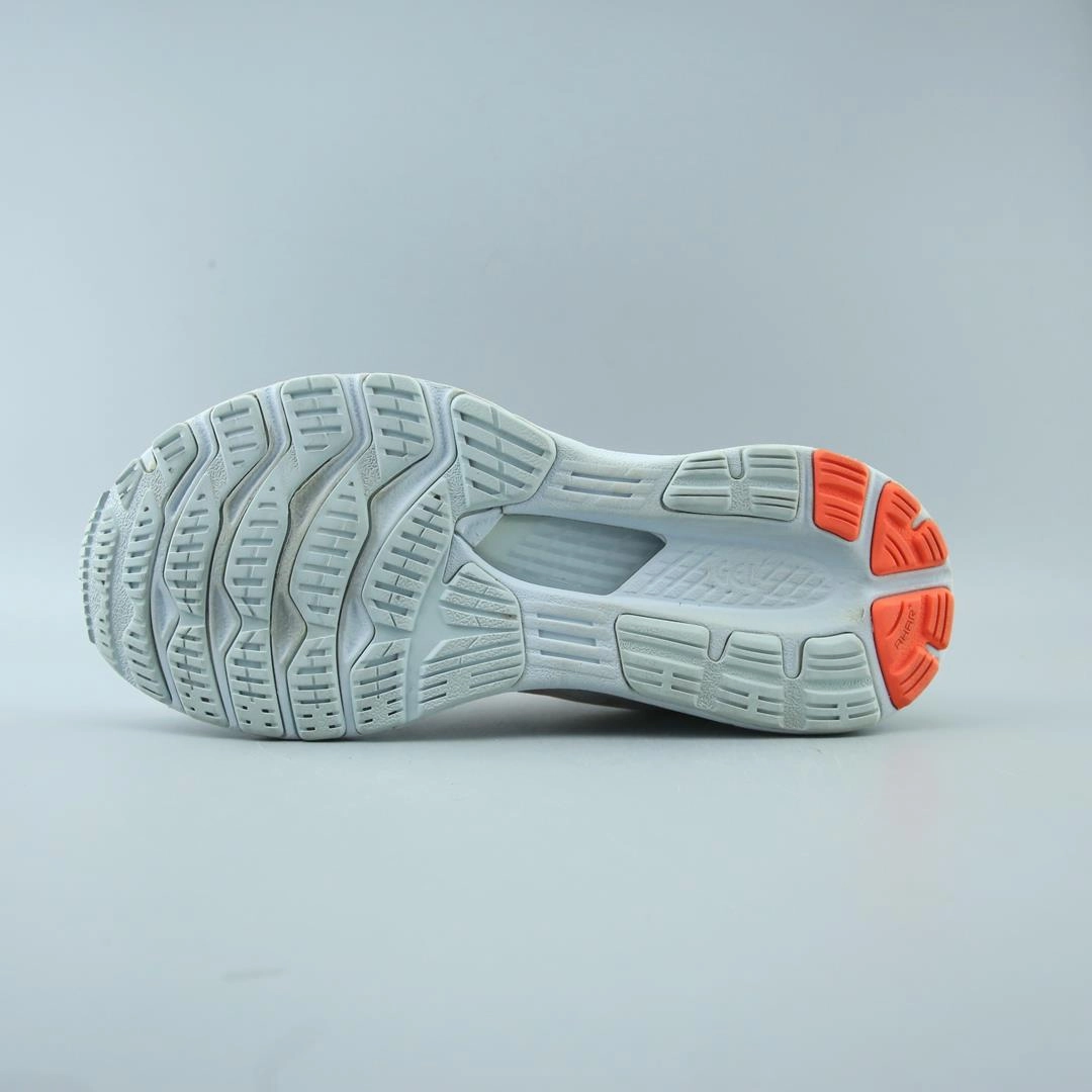 ASICS GEL KAYANO 28 performance running shoe photos