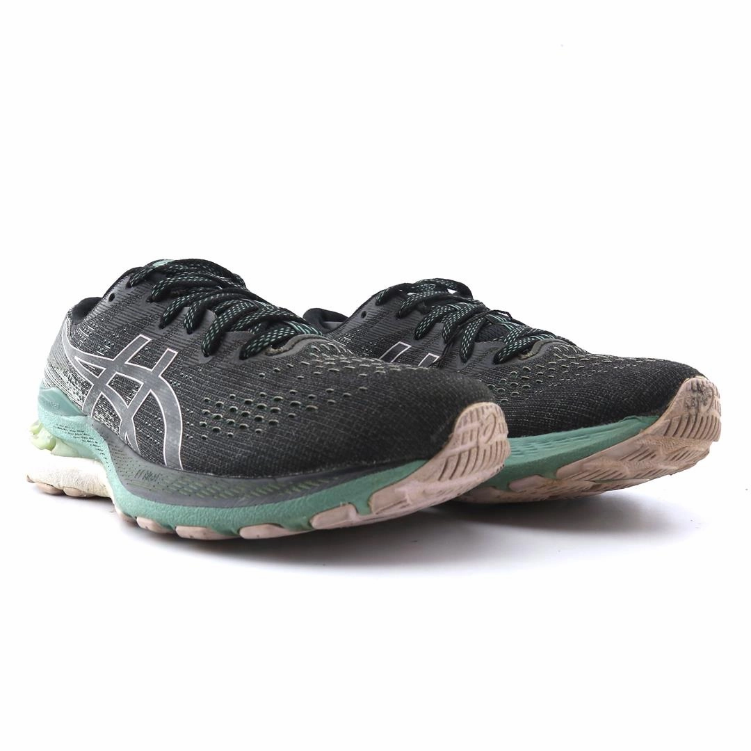 ASICS GEL KAYANO 28 sporty Asics footwear images