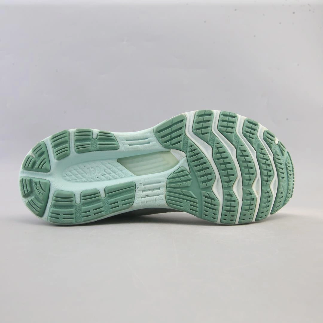 ASICS GEL KAYANO 28 sporty Asics footwear images