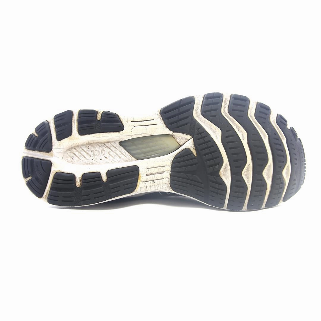 ASICS GEL KAYANO 28 sporty Asics footwear images