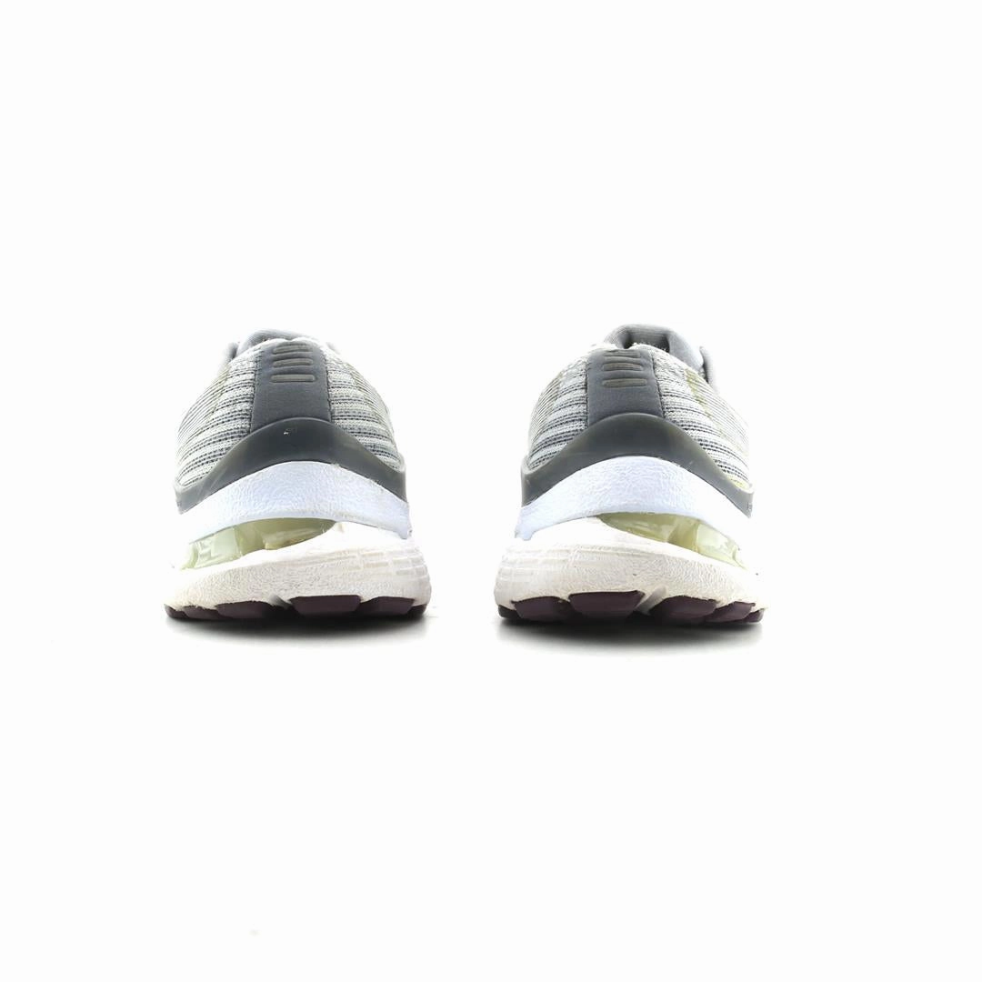 ASICS GEL-KAYANO 28 sporty Asics footwear images
