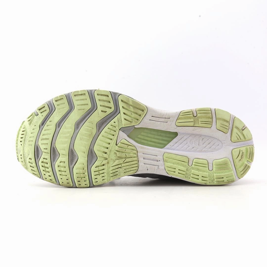ASICS GEL-KAYANO 28 sporty Asics footwear images