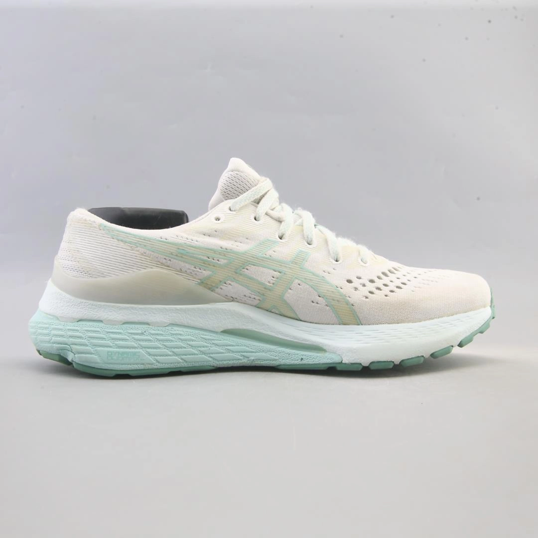 ASICS GEL KAYANO 28 sporty Asics footwear images