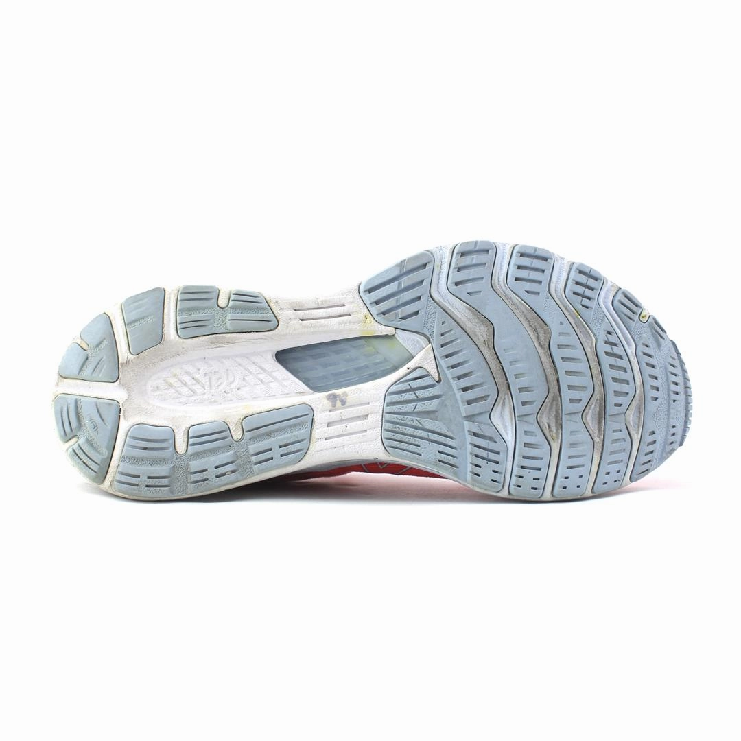 ASICS GEL-KAYANO 28 sporty Asics footwear images