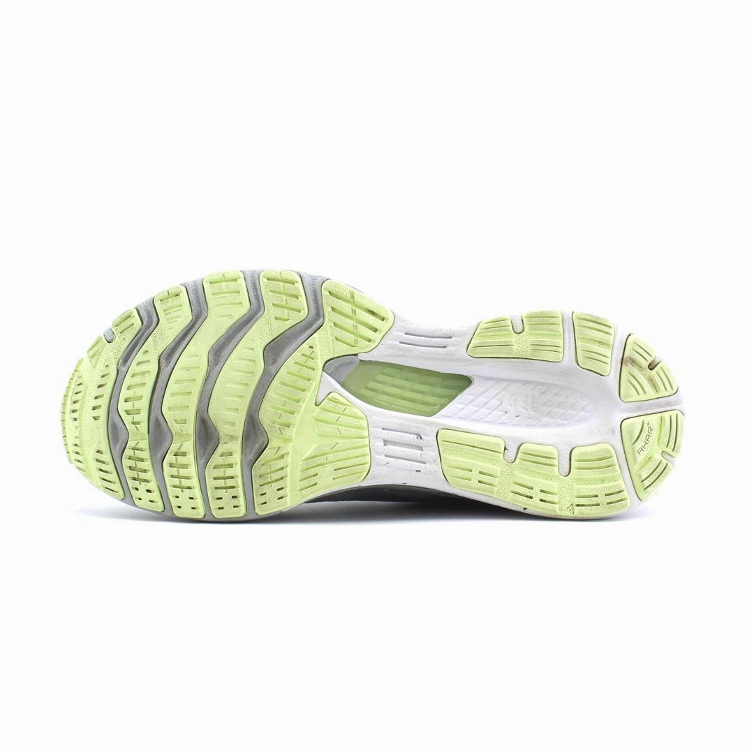 ASICS GEL-KAYANO 28 sporty Asics footwear images