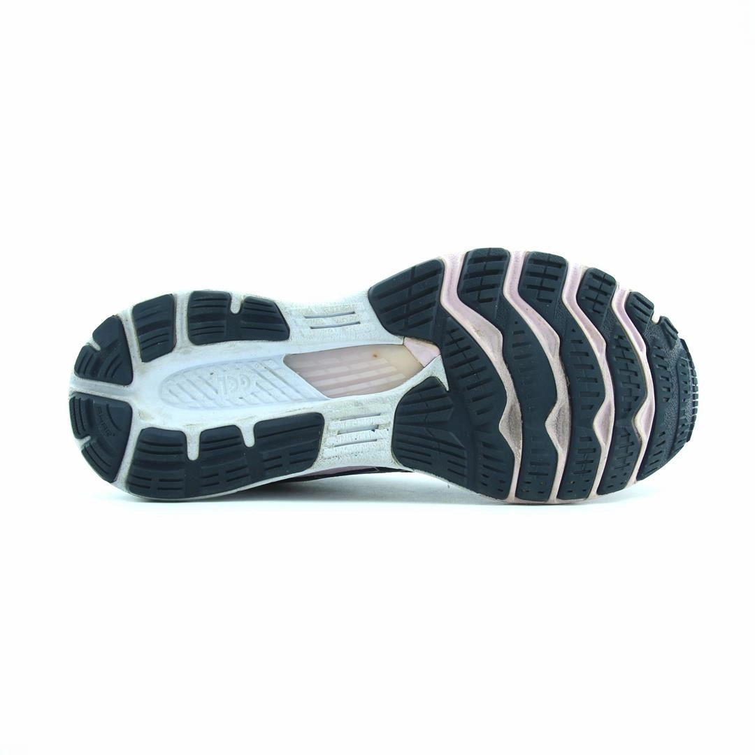 ASICS GEL KAYANO 28 trainer shoe design snapshots