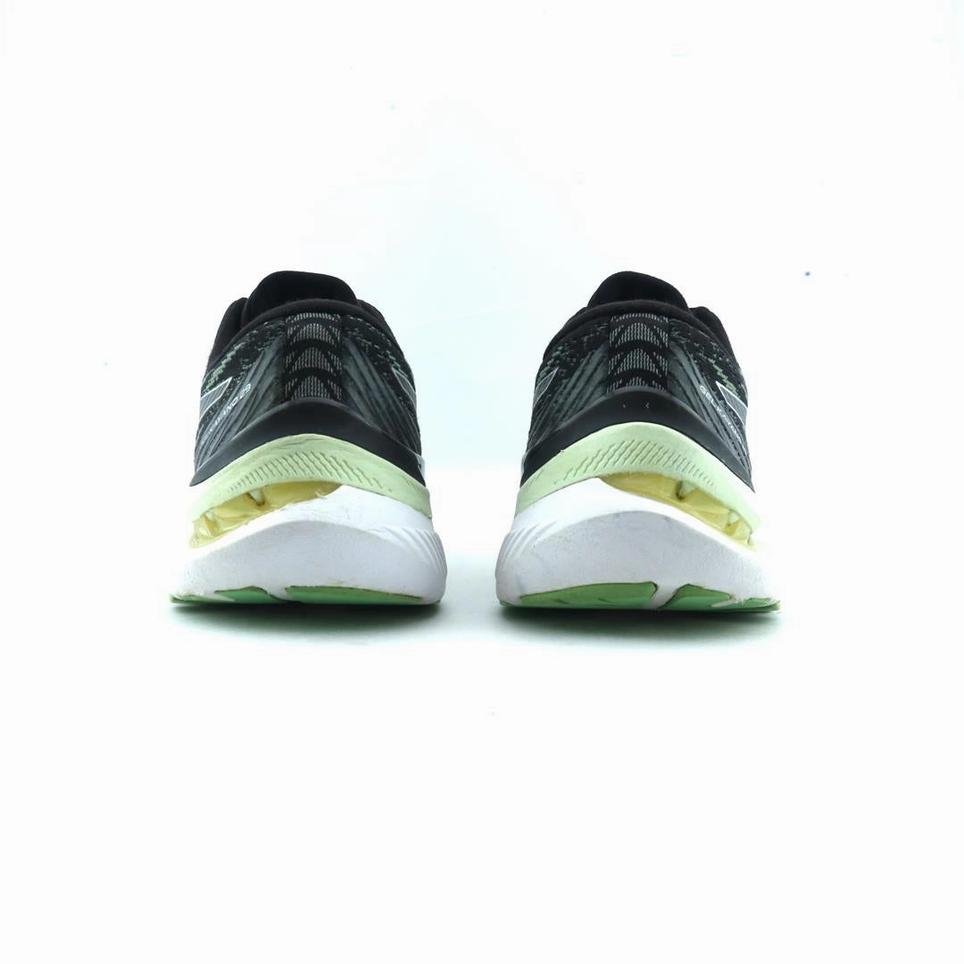ASICS GEL KAYANO 29 lightweight athletic shoe visuals