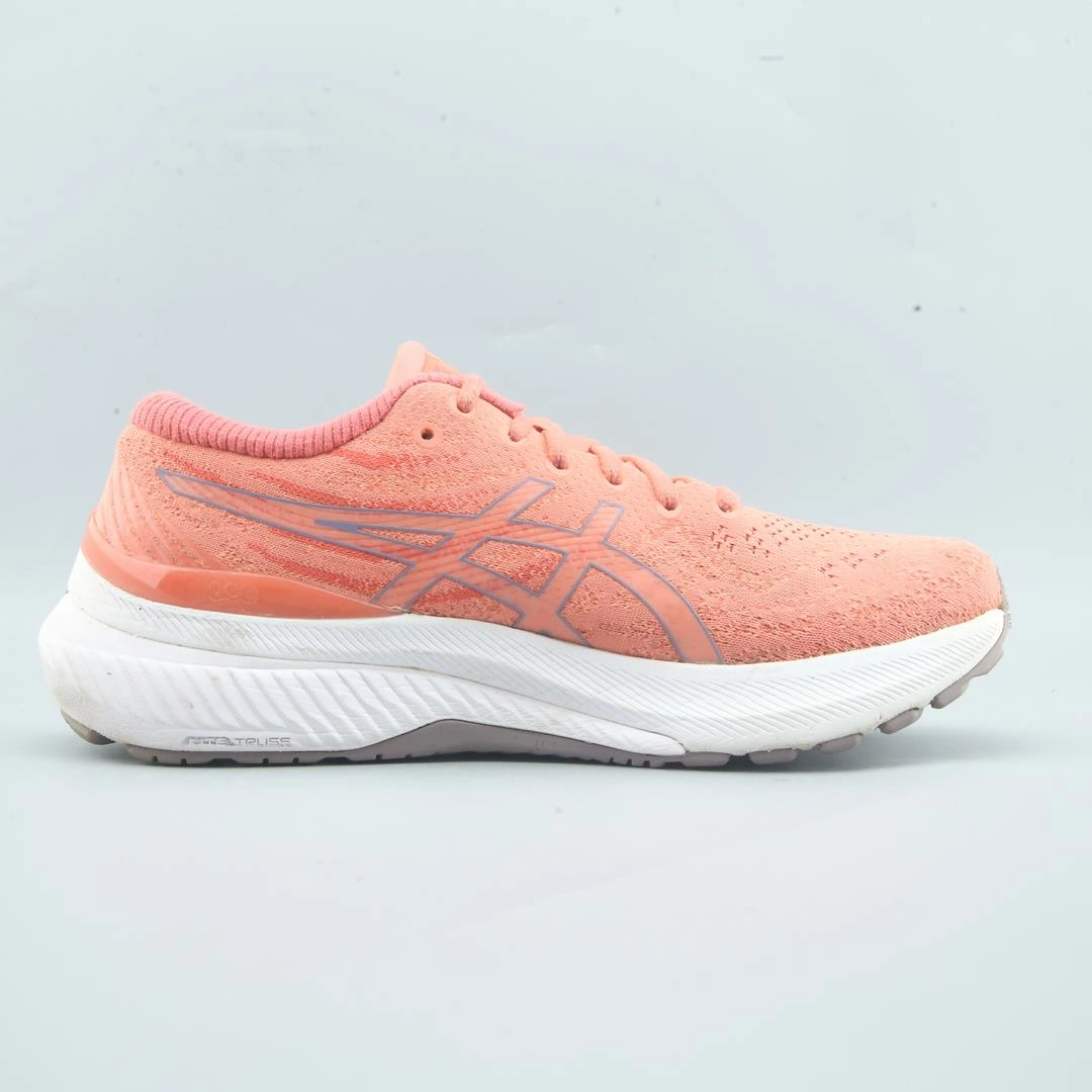 ASICS GEL-KAYANO 29 performance running shoe photos