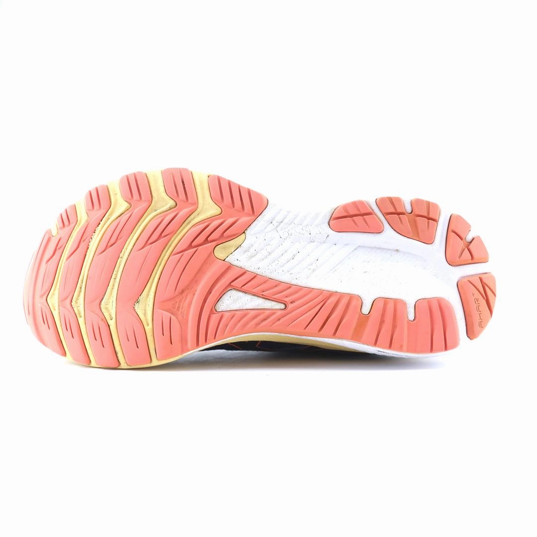 ASICS GEL KAYANO 29 performance running shoe photos
