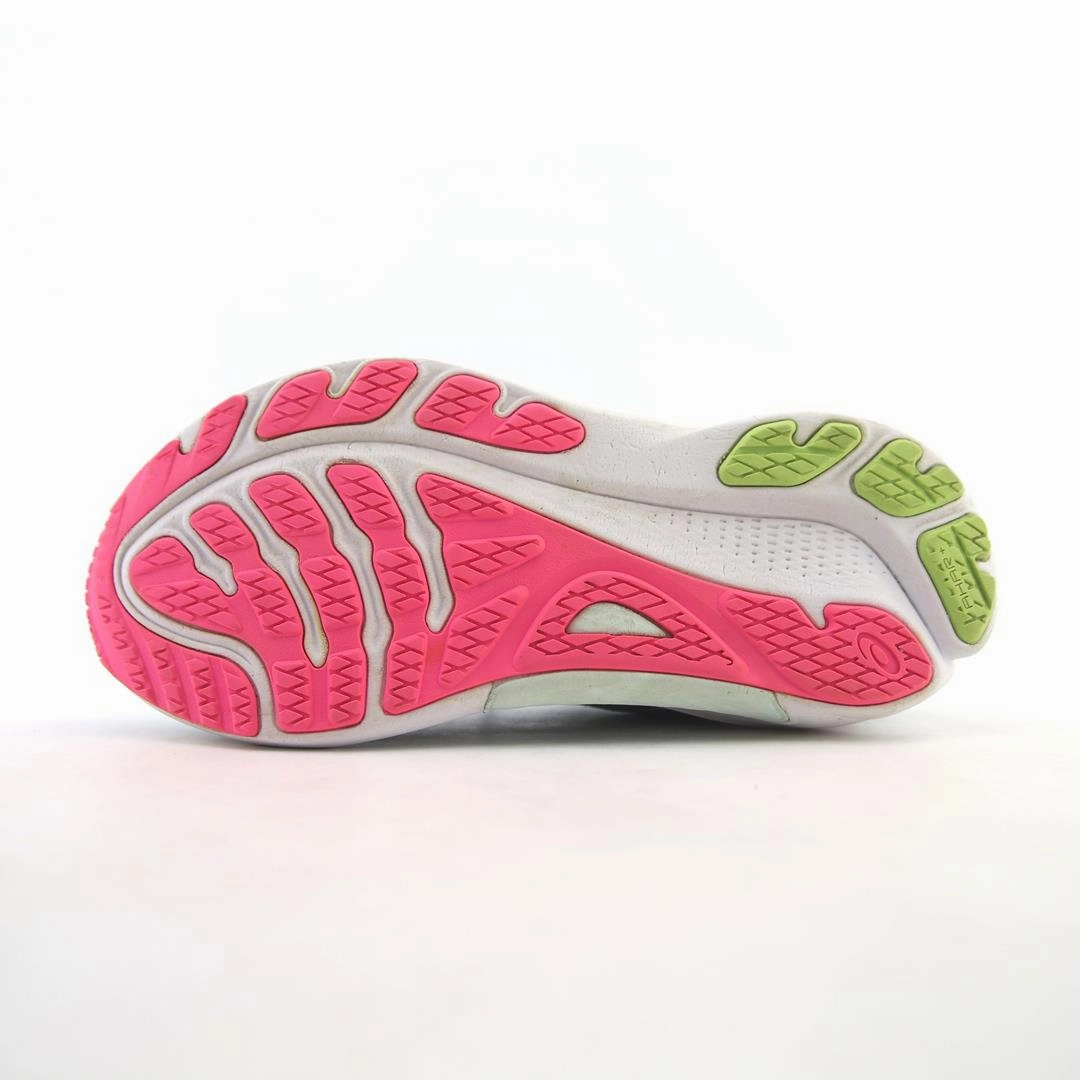 ASICS GEL KAYANO 30 performance running shoe photos