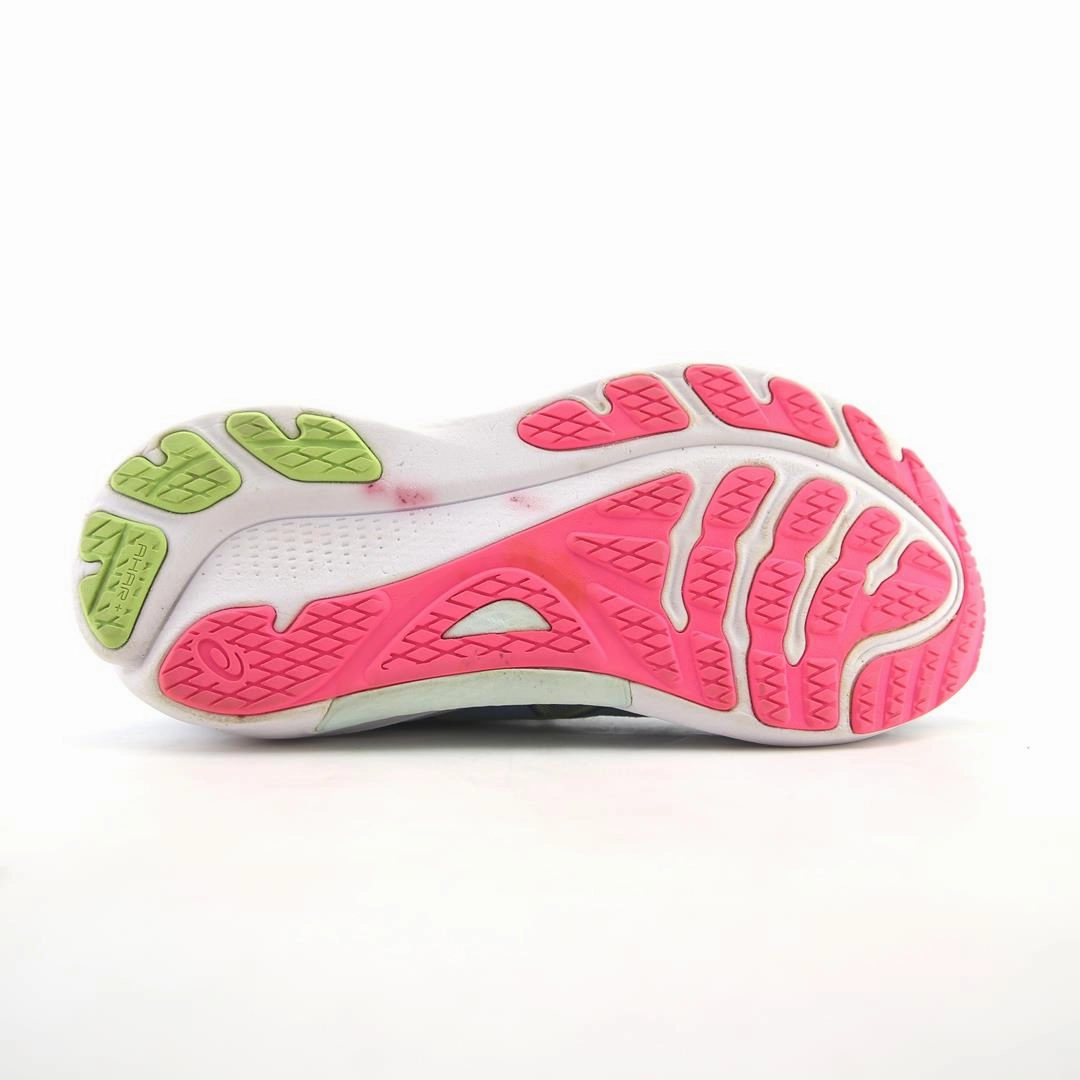ASICS GEL KAYANO 30 performance running shoe photos
