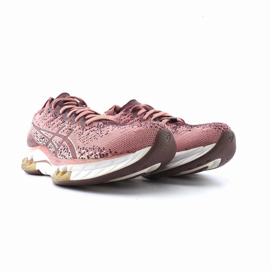 ASICS GEL-KINSEI BLAST sporty Asics footwear images