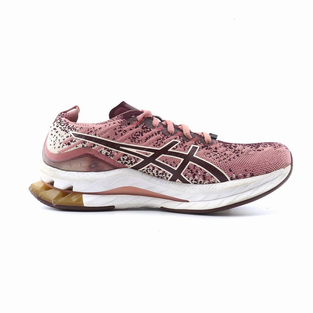 ASICS GEL-KINSEI BLAST sporty Asics footwear images